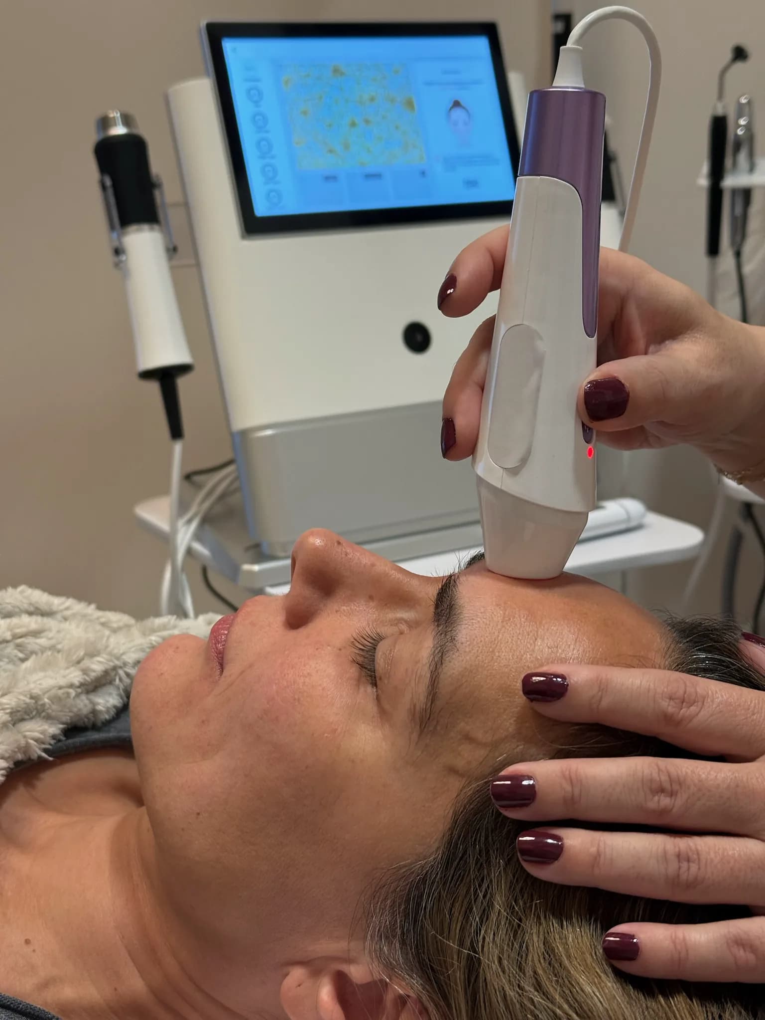 Beratung & Hautanalyse – persönliches Hautprofil — Sahel Beauty Frankfurt (Bild 1)