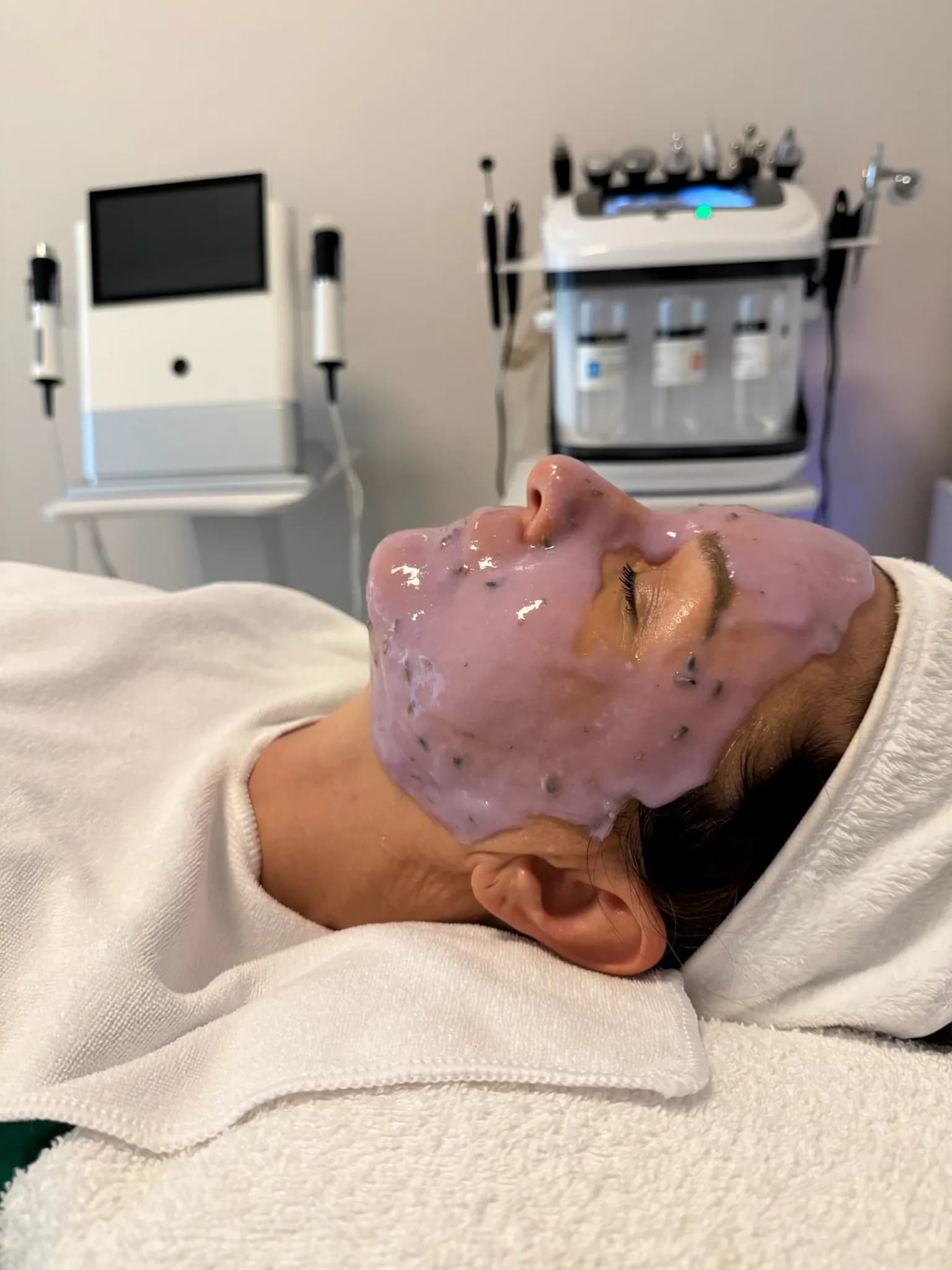 HydroBoost & Pollogen Therapy – Glow Bundle — Sahel Beauty Frankfurt (image 1)